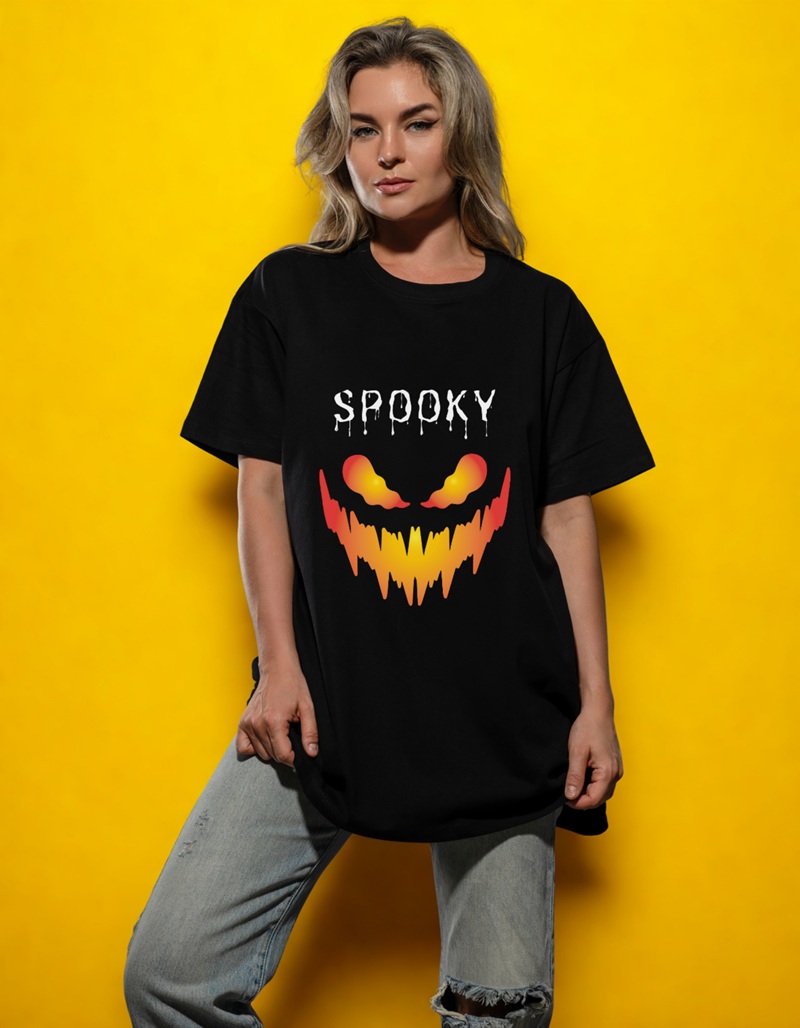 Black Oversized Female Tee